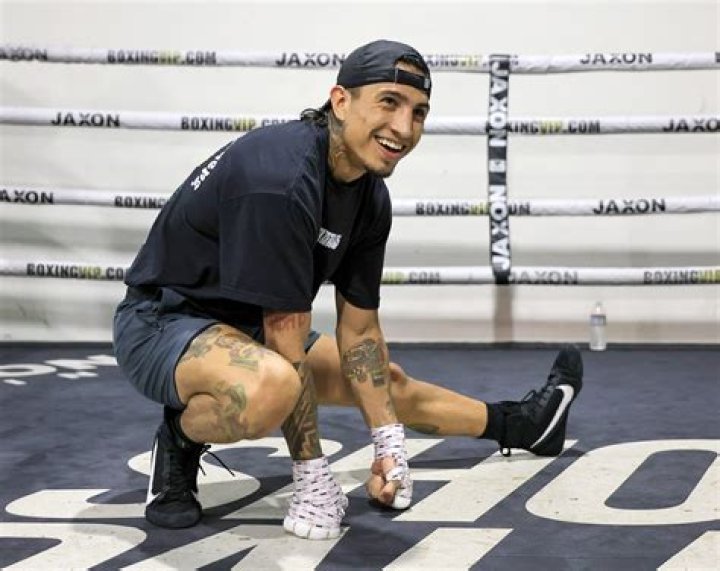 Mario Barrios Height, Weight, Net Worth, Age, Birthday, Wikipedia, Who, Nationality, Biography