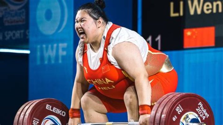 Maya Laylor – Professional Weightlifter Height, Weight, Net Worth, Age, Birthday, Wikipedia, Who, Nationality, Biography