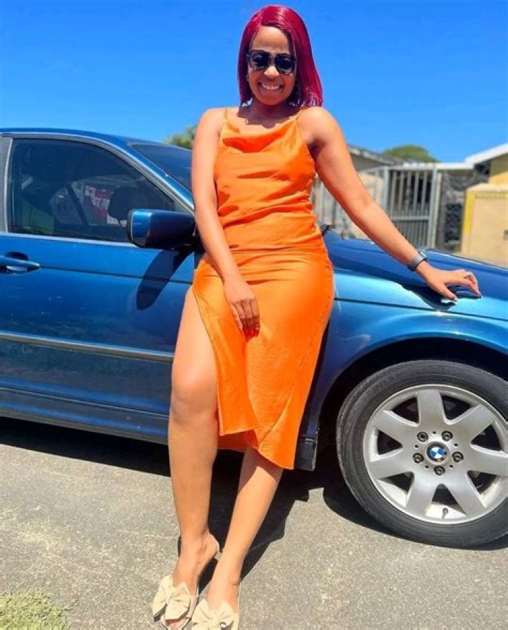 
Mbali Ntuli Height, Weight, Net Worth, Age, Wiki, Who, Instagram, Biography 