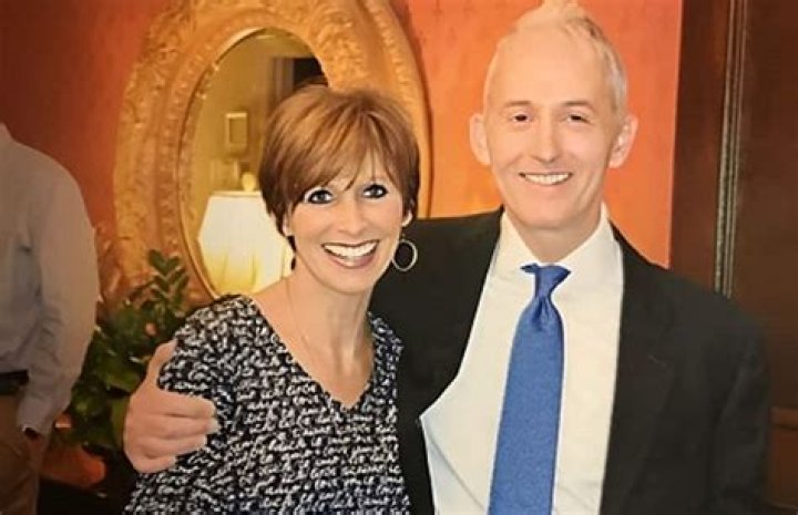 
Meet Terri Gowdy, Trey Gowdy’s Wife 