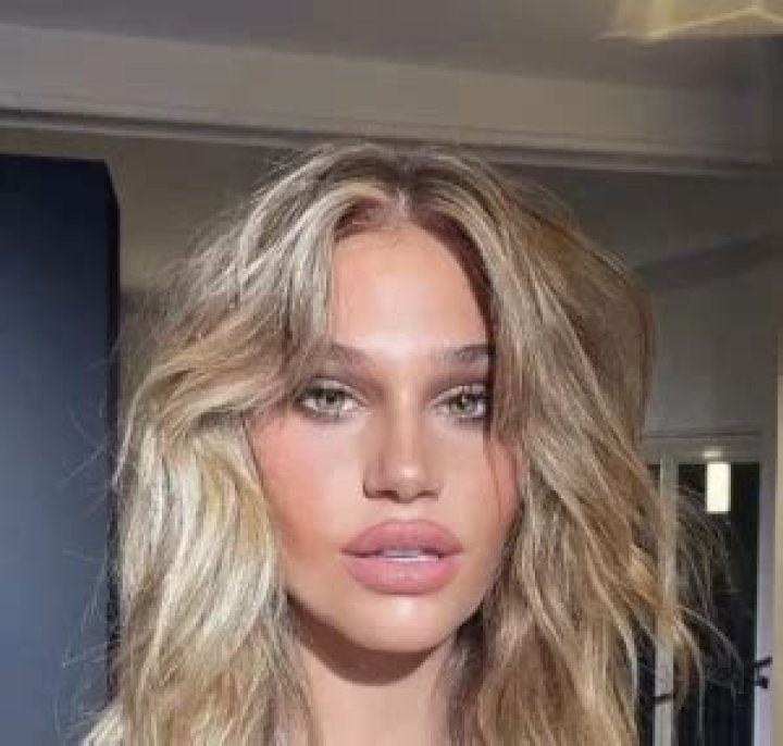 Meredith Mickelson Height, Weight, Net Worth, Age, Birthday, Wikipedia, Who, Nationality, Biography