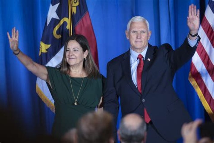Mike Pence Height, Weight, Net Worth, Age, Birthday, Wikipedia, Who, Nationality, Biography
