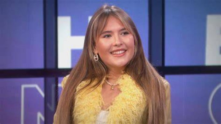 Mimi Webb Height, Weight, Net Worth, Age, Birthday, Wikipedia, Who, Nationality, Biography