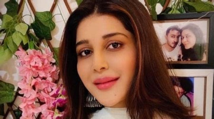 Mishika Chourasia Height, Weight, Net Worth, Age, Birthday, Wikipedia, Who, Instagram, Biography