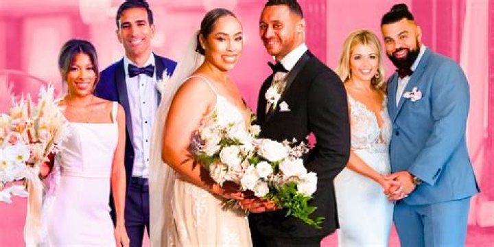 
Mon Confiado Wife: Is The Expat Cast Married? 