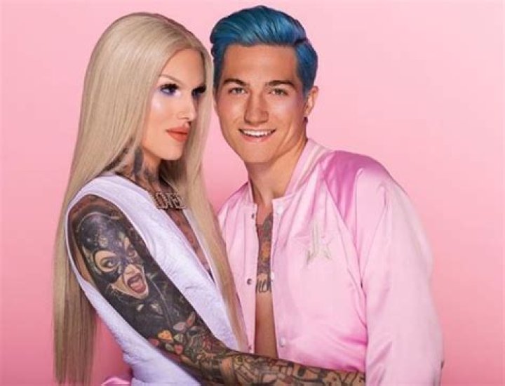 Nathan Schwandt Has Separated With Jeffree Star – His New Girlfriend Has Labelled Him ‘the Best Boyfriend Ever’!