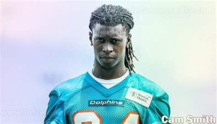 
NFL: Who is Cam Smith? 