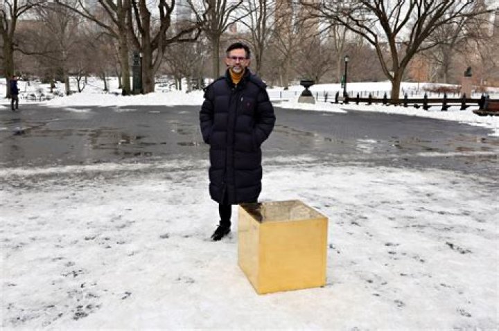 
Niclas Castello Unveiled An $11.7 million “Gold Cube” Artwork In New York Central Park 
