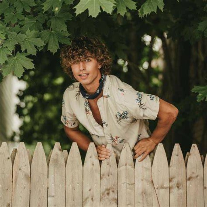 
Nikko Zingus Height, Weight, Net Worth, Age, Birthday, Wikipedia, Who, Instagram, Biography 