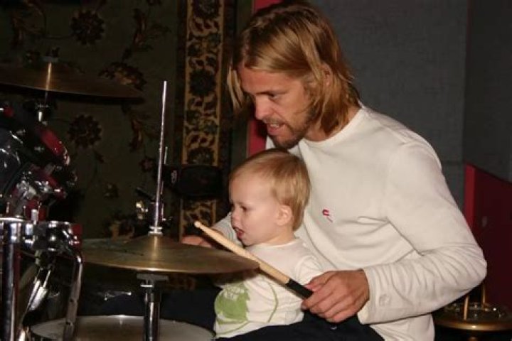 
Nirvana Drummer: Does Taylor Hawkins Son Plays Drum? Everything About Oliver Shane Hawkins 