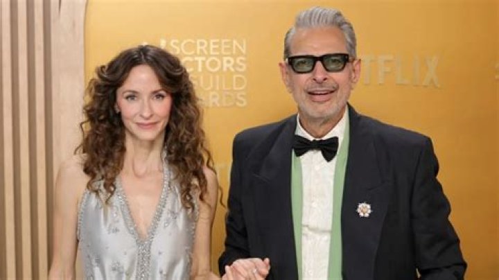 
No, Jeff Goldblum Is Not Gay Instead He Is Married To His Emilie Livingston, Kids And Family 