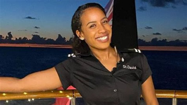 
“On my nerves”: Below Deck fans want Captain Sandy to fire Alissa 