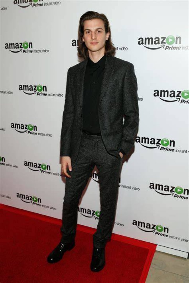 
Peter Vack Height, Weight, Net Worth, Age, Birthday, Wikipedia, Who, Nationality, Biography 