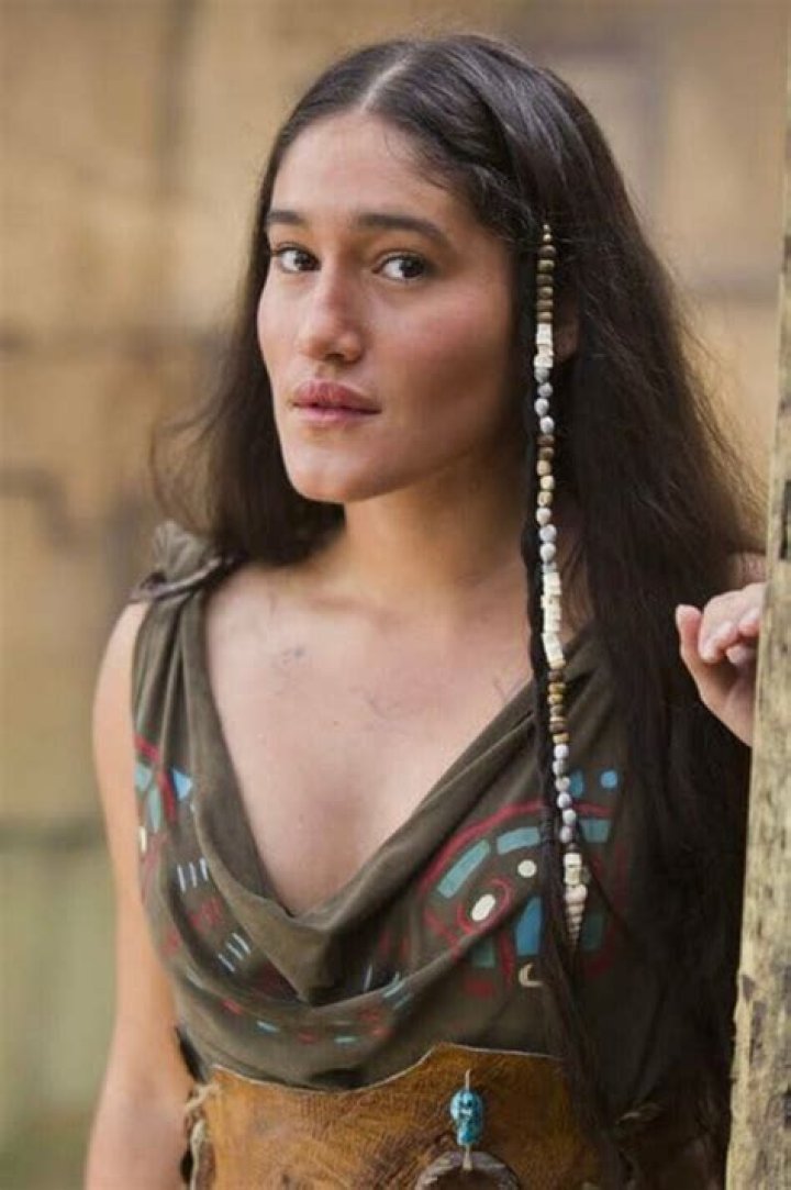 
Q’orianka Kilcher Height, Weight, Net Worth, Age, Birthday, Wikipedia, Who, Instagram, Biography 