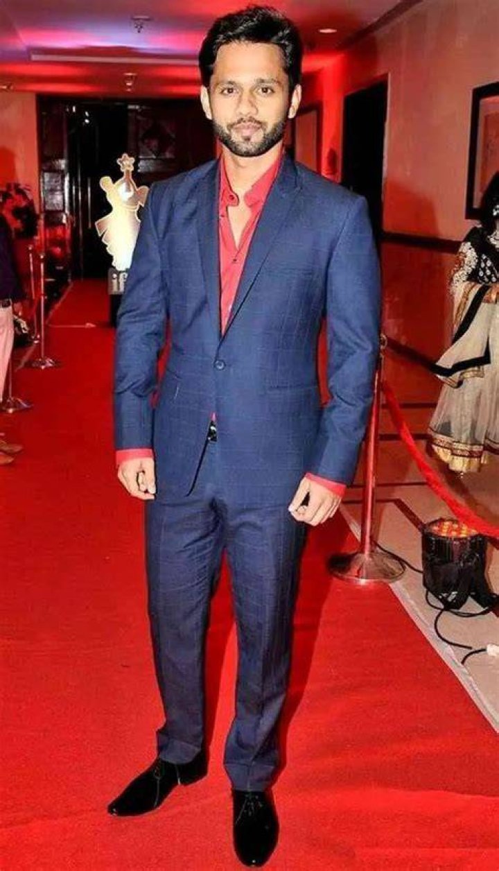 Rahul Vaidya Height, Weight, Net Worth, Age, Birthday, Wikipedia, Who, Nationality, Biography