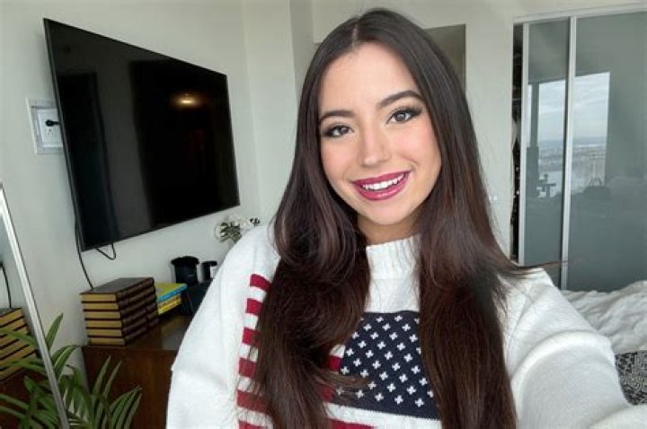Renda St. Clair Height, Weight, Net Worth, Age, Birthday, Wikipedia, Who, Nationality, Biography