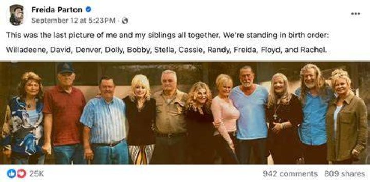 
Revealing Truths About Dolly Parton’s Siblings, Husband and Kids 