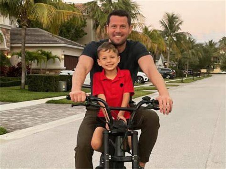 Seth Dillon Height, Weight, Net Worth, Age, Birthday, Wikipedia, Who, Instagram, Biography