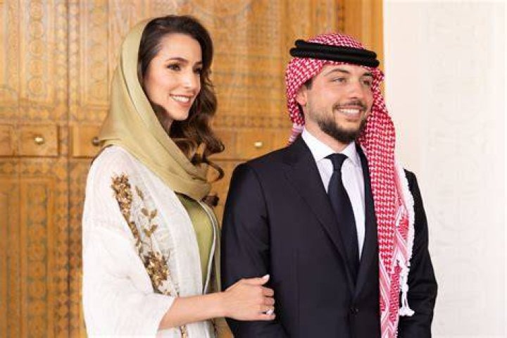 
Sheikh Khalifa Wife Shamsa bint Suhail Al Mazrouei Mourns The Passing Of Her Husband 