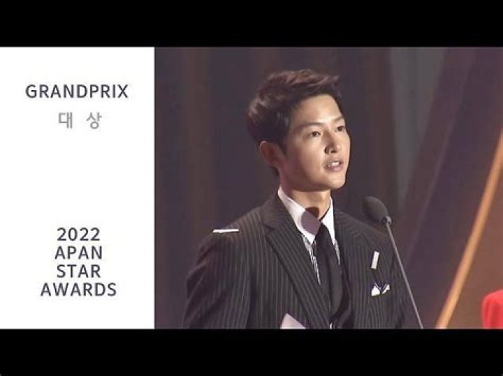 
Song Joong-ki reportedly auditioned for a BBC drama under British girlfriend’s influence 