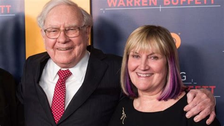 Susan Alice Buffett Height, Weight, Net Worth, Age, Wiki, Who, Instagram, Biography