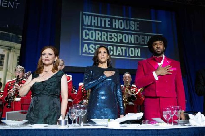 Tamara Keith’s White House Correspondents’ dinner 2023 outfit compared to Holly Hunter in Broadcast News