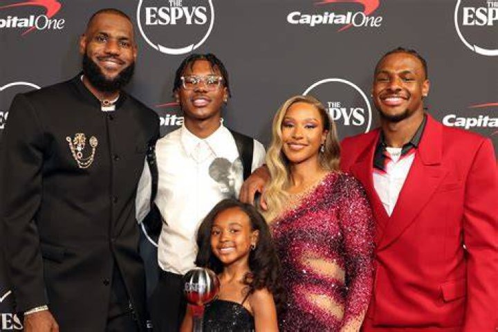 
Tariq Nasheed Is an Adorable Husband and Father – Meet His Wife and Kids 