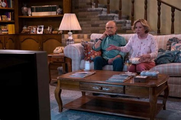 
‘That ’90s Show’ Teaser Brings Back Iconic Forman Parents Alongside a Rowdy New Group of Teens 