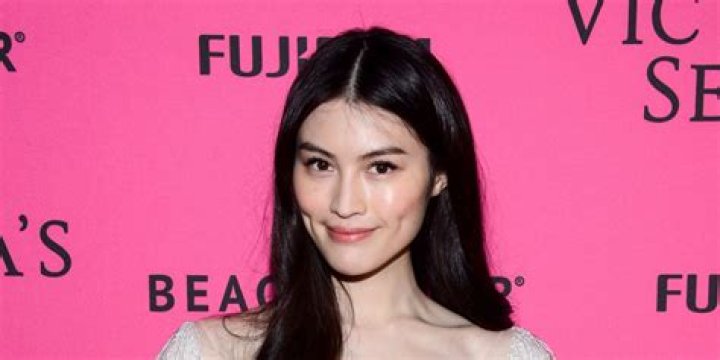 
The Untold Truth Of Victoria’s Secret Model – Sui He 