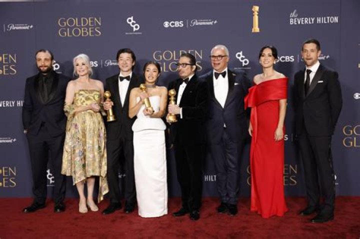 
“There ain’t no way”: Fans shocked that Steven Spielberg won at the Golden Globes 2023 over Avatar’s James Cameron 