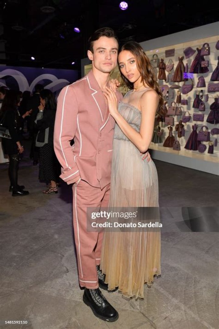 Thomas Doherty Wife: Is He Married To Yasmin Wijnaldum? Kids Family And Net Worth