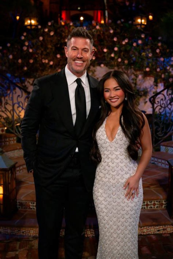 
Tino On Bachelorette Has Mexican Roots, His Father Joe Franco and Family 