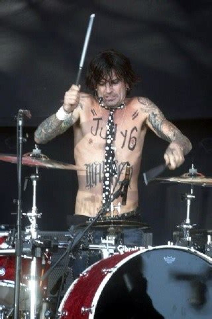 
Tommy Lee Height, Weight, Net Worth, Age, Birthday, Wikipedia, Who, Nationality, Biography 