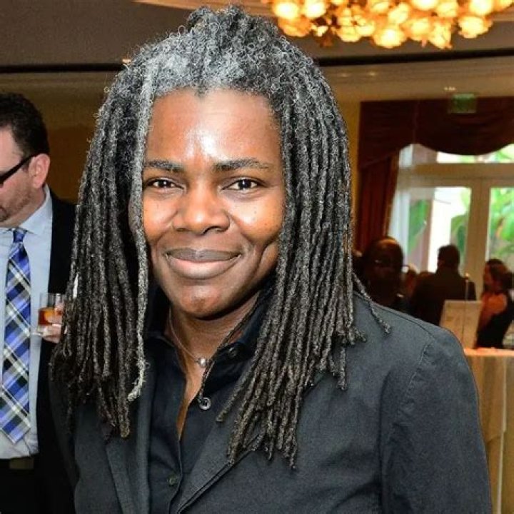 Tracy Chapman Height, Weight, Net Worth, Age, Birthday, Wikipedia, Who, Nationality, Biography