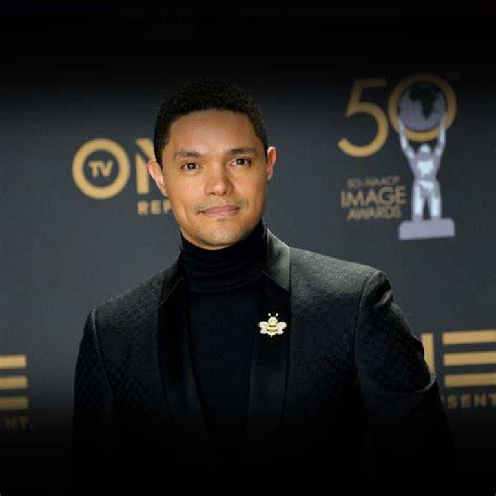 
Trevor Noah Age, Birthday, Wikipedia, Who, Nationality, Biography 