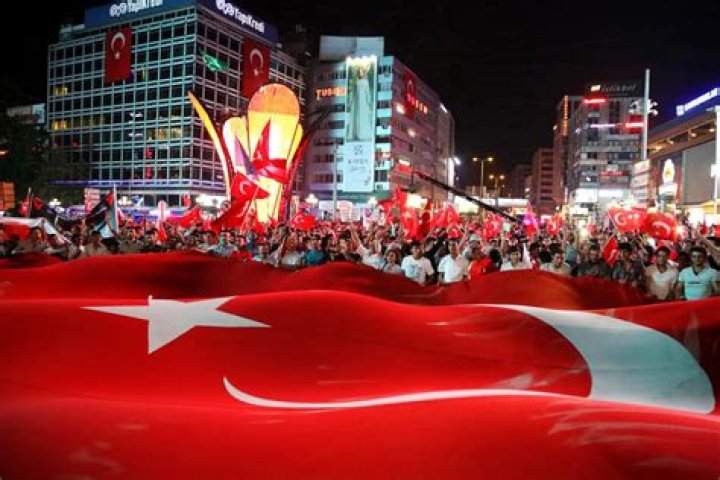 
Turkey issues arrest warrant for 21 over failed coup in 2016 