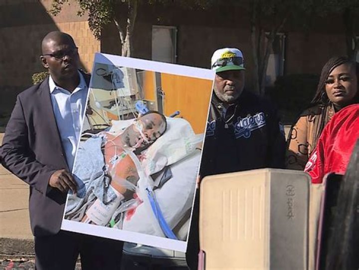 
Tyre Nichols’ Last 3 Words Were, ‘Mom, Mom. Mom,’ Says Lawyer, as Family Calls for Peaceful Protests 