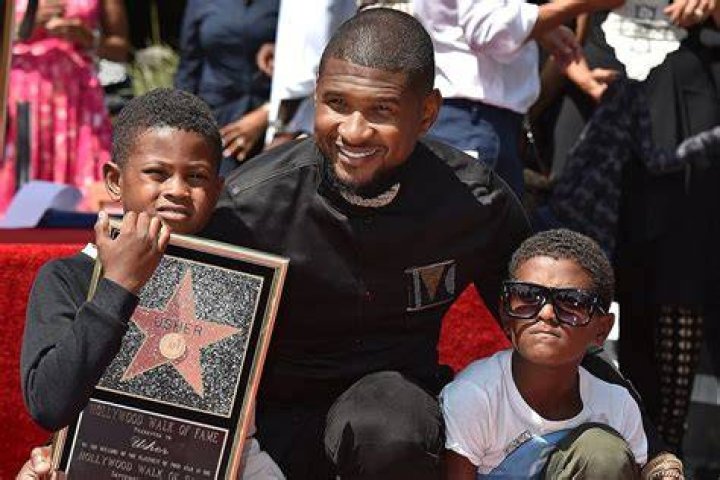 
Usher Says His Older Sons Feel Differently About His Fame, Talks ‘Dedication’ to All 4 of His Kids 