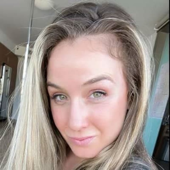 
Vanessa Demopoulos Height, Weight, Net Worth, Age, Birthday, Wikipedia, Who, Nationality, Biography 
