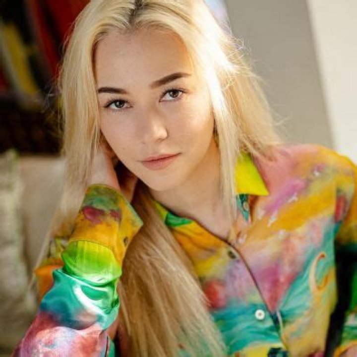 
Vanida Golten Height, Weight, Net Worth, Age, Birthday, Wikipedia, Who, Nationality, Biography 