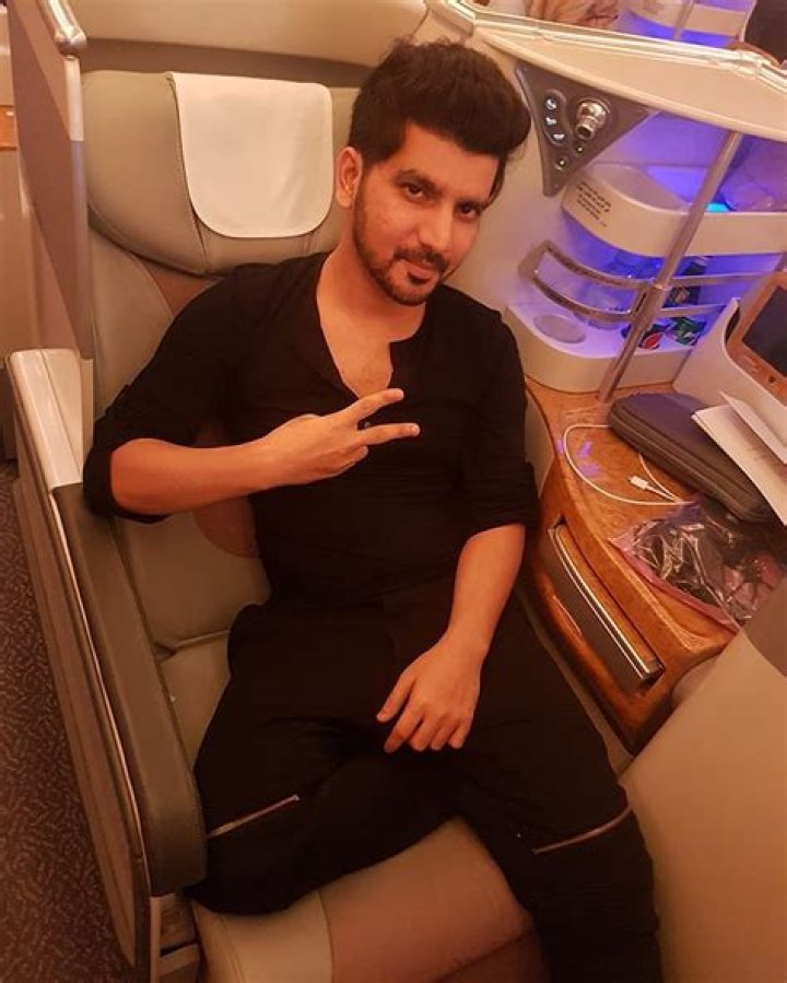 
Vineet Singh Height, Weight, Net Worth, Age, Birthday, Wikipedia, Who, Nationality, Biography 
