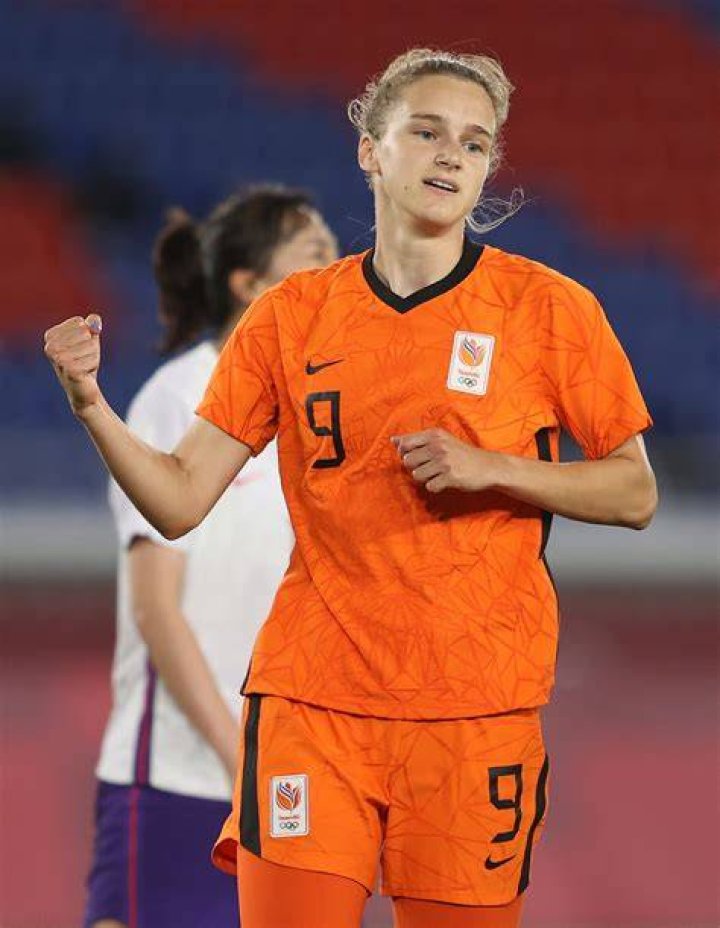 Vivianne Miedema Height, Weight, Net Worth, Age, Birthday, Wikipedia, Who, Nationality, Biography