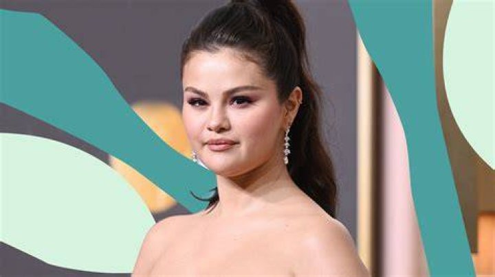 
What does Lupus do to the body? Selena Gomez responds to concern over her shaking hands in TikTok video 