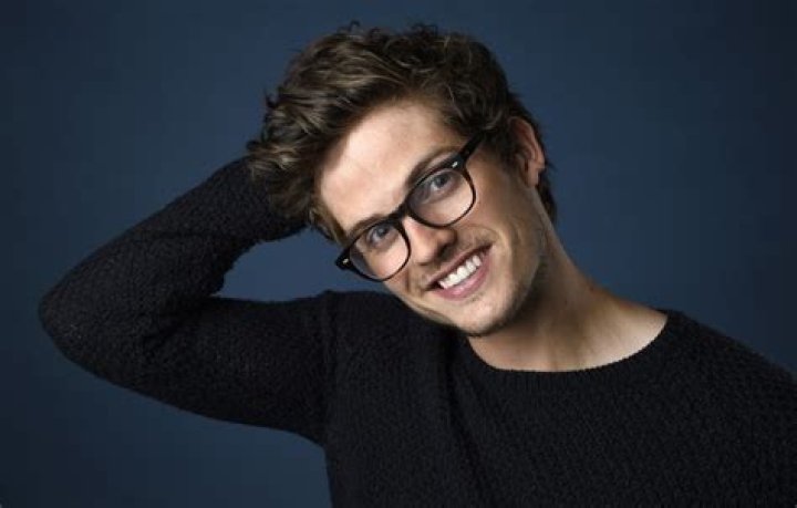 
What is Daniel Sharman doing now? Girlfriends, Net Worth 