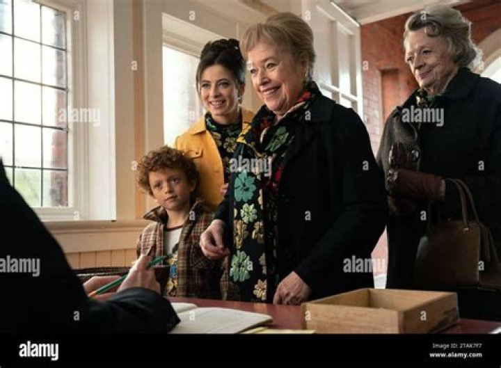 
Who Are Agnes O’Casey Parents? Siblings And Family – Is She Jewish? 