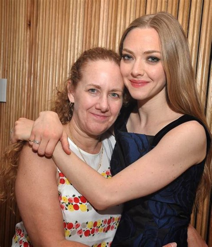 
Who are Amanda Seyfried Parents? Amanda Seyfried Biography, Parents Name and More 