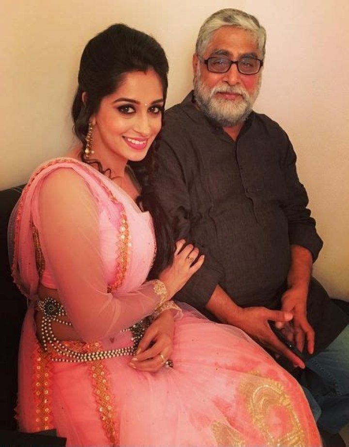 
Who are Dipika Kakar Parents? Dipika Kakar Biography, Parents Name and More 