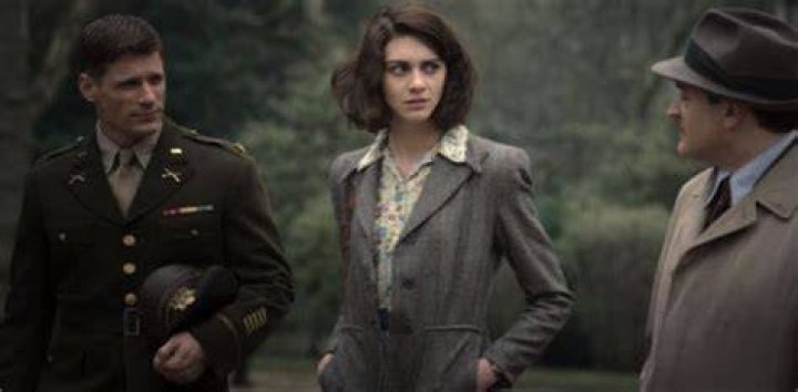 
Who Are Emma Appleton Parents? The ‘Pistol’ Actress Grew Up In Oxfordshire 