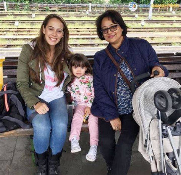 
Who are Hazel Keechs Parents? Hazel Keech Biography, Parents Name, Nationality and More 