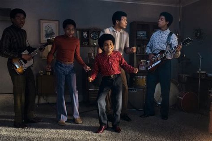 Who are Jaylen Waddles Parents? Jaylen Waddle Biography, Parents Name and More
